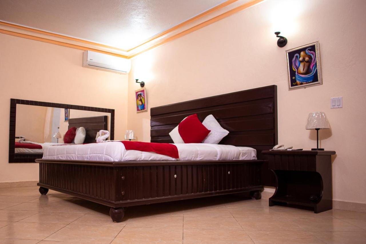 La Pepiniere Hotel Petionville Ngoại thất bức ảnh