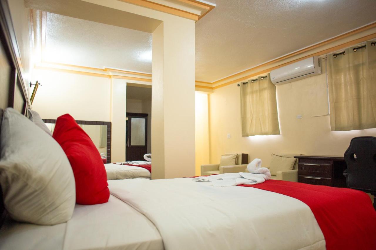La Pepiniere Hotel Petionville Ngoại thất bức ảnh