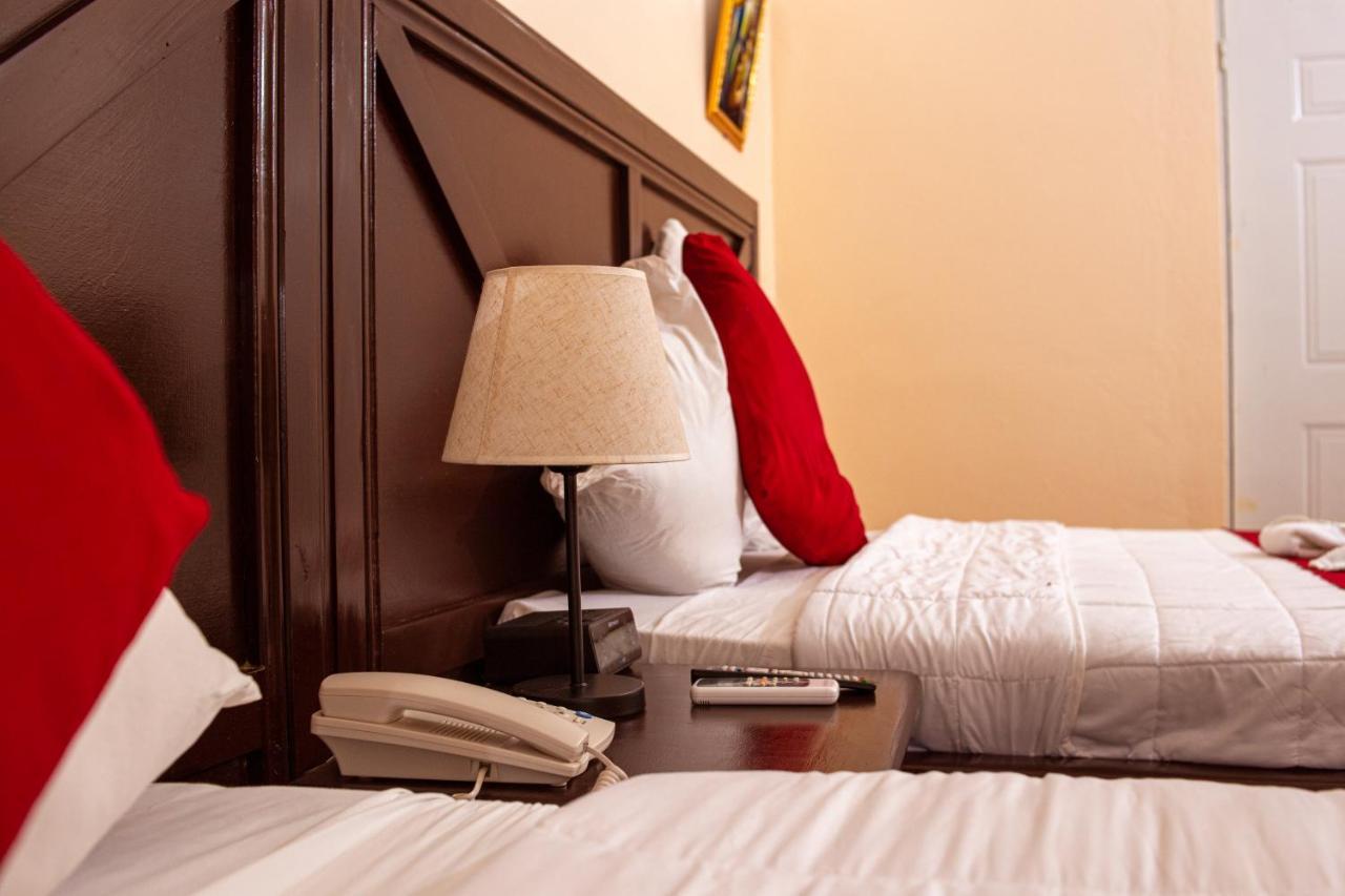 La Pepiniere Hotel Petionville Ngoại thất bức ảnh