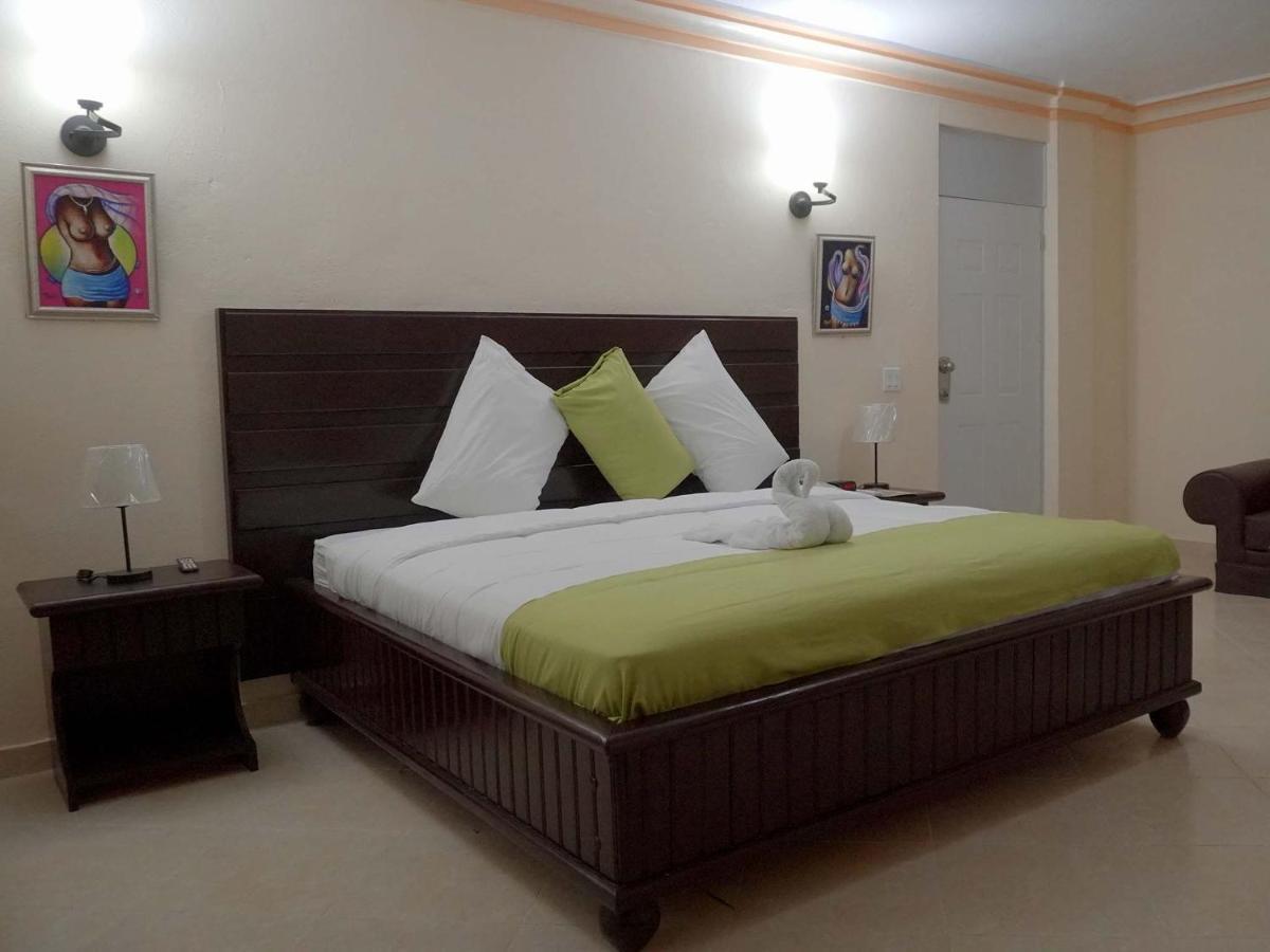 La Pepiniere Hotel Petionville Ngoại thất bức ảnh