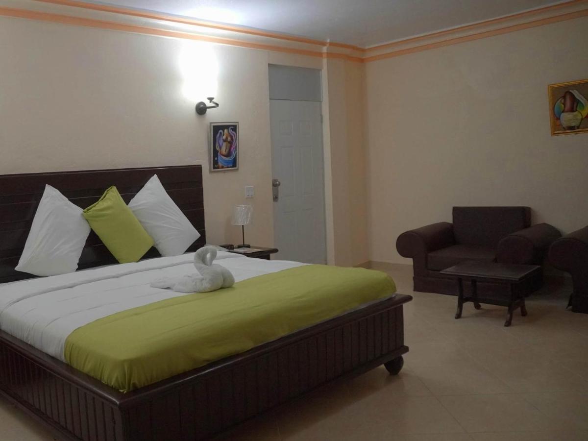 La Pepiniere Hotel Petionville Ngoại thất bức ảnh