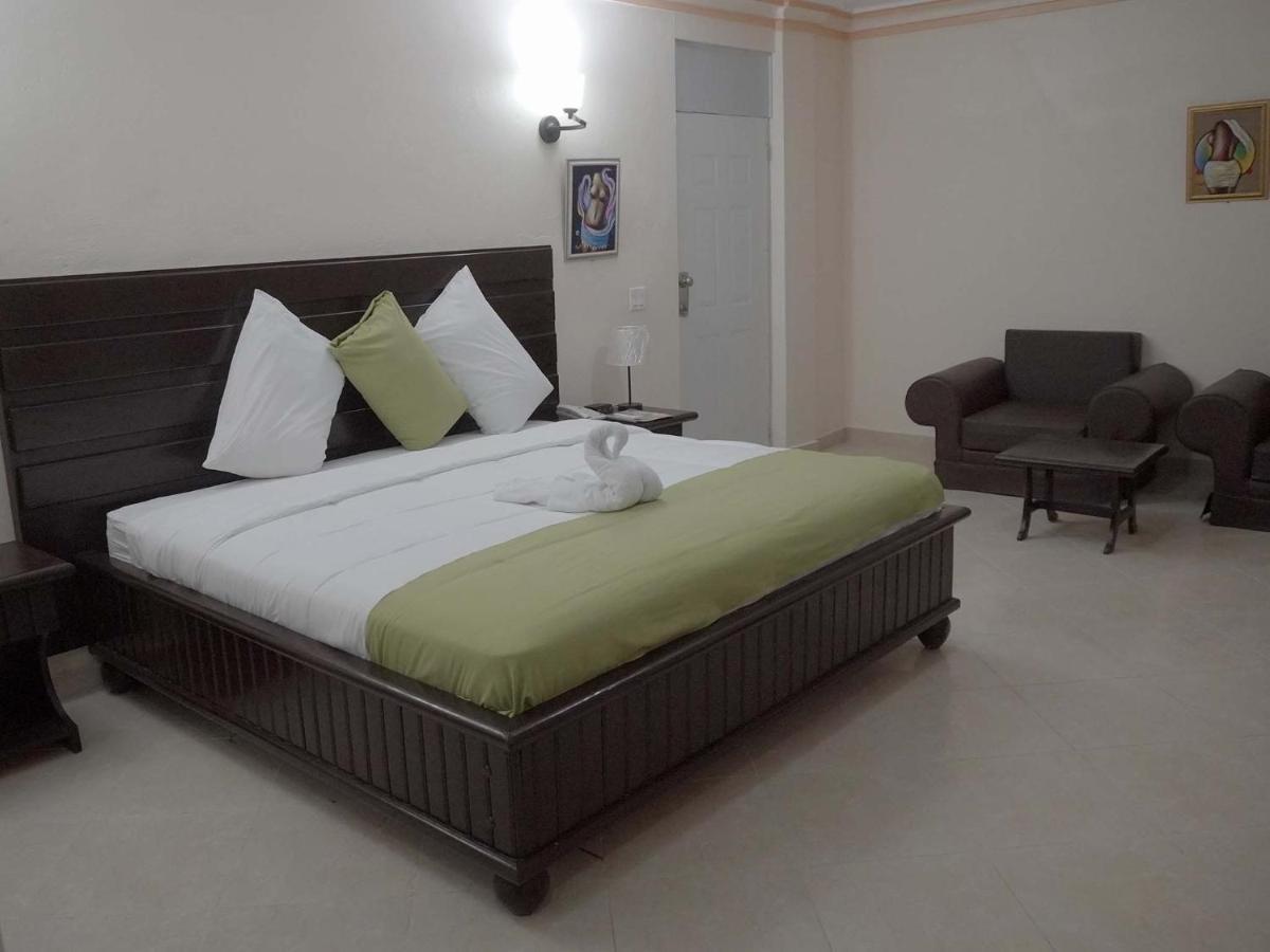 La Pepiniere Hotel Petionville Ngoại thất bức ảnh
