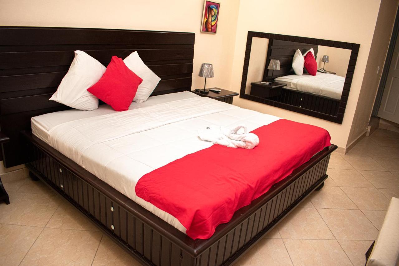 La Pepiniere Hotel Petionville Ngoại thất bức ảnh