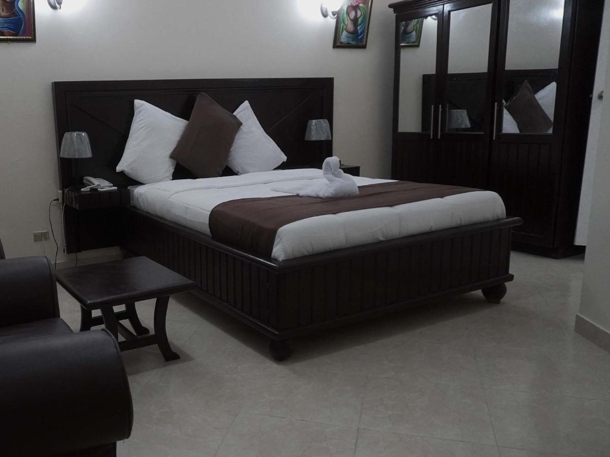 La Pepiniere Hotel Petionville Ngoại thất bức ảnh